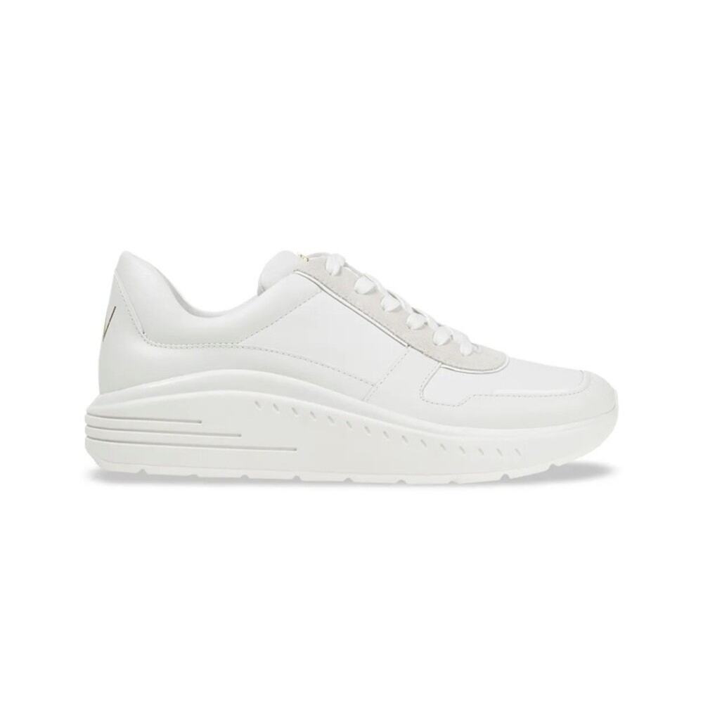 Stuart Weitzman Jaqi Sneaker White Leather Lace Up Low Top Women's 8.5 39